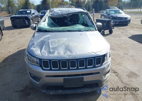 2018 Jeep Compass Latitude Fwd из США, поврежденный, VIN 3C4NJCBB1JT344203